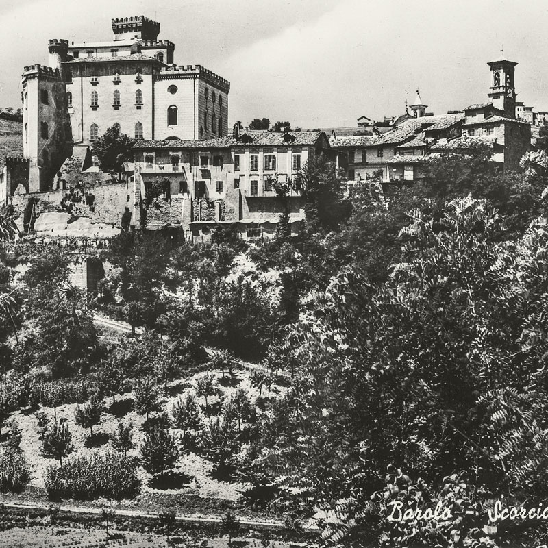 Old panoramic photo of the town of Barolo